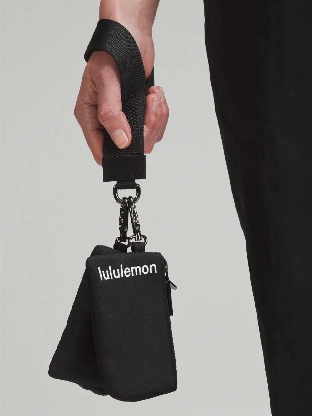 lululemon athletica NWT Dual Pouch Wristlet Strap Key & Accessory Holder Black